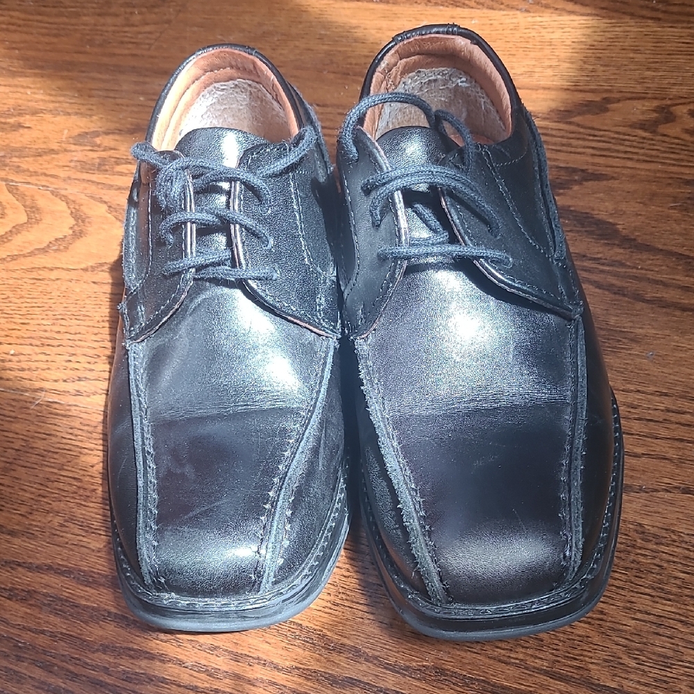 Boys Black Leather Dress Shoes